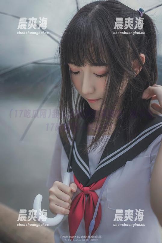 我头顶的瓜还满满的，快下载17吃瓜网一决高下！
