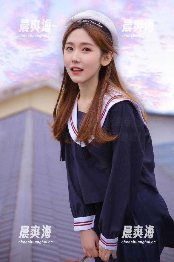 在“51cgfun”上观看，无意中变成了一名吃瓜品鉴师，哈哈！