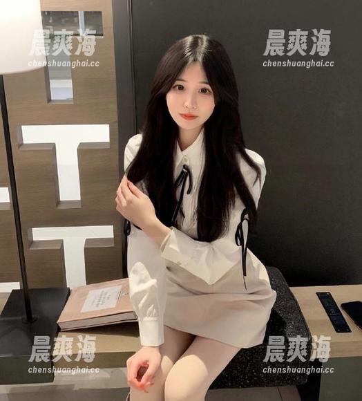 一边刷51吃瓜网页，一边无奈叹气，今天的瓜太离谱了吧