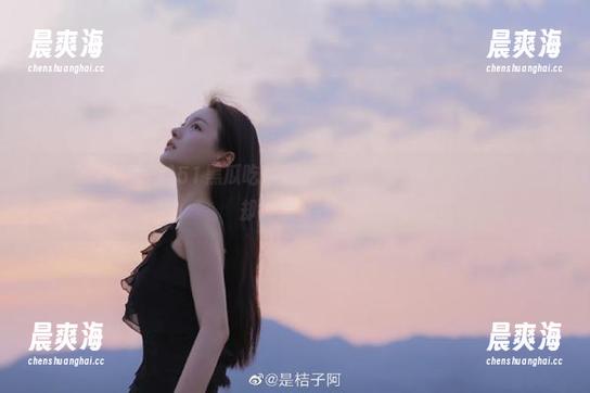 51黑瓜吃料网网页：密码失效，我的吃瓜心态却彻底上线！