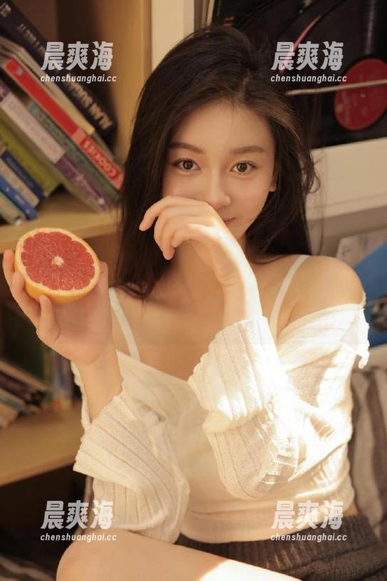 每次打开这网页“91黑料”，我都在想，人文精神在哪里，我居然还继续看下去...