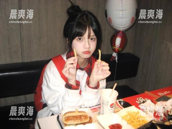 登录了91黑料，果然跟邻居八卦的风格形成鲜明对比。