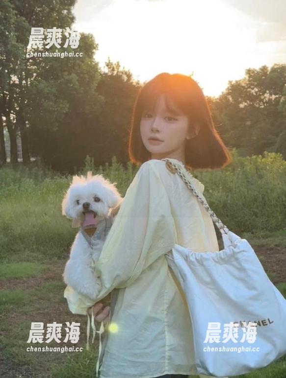 网页上的“tttzzz668.su”，你敢点开吗？我可先把瓜拿好！