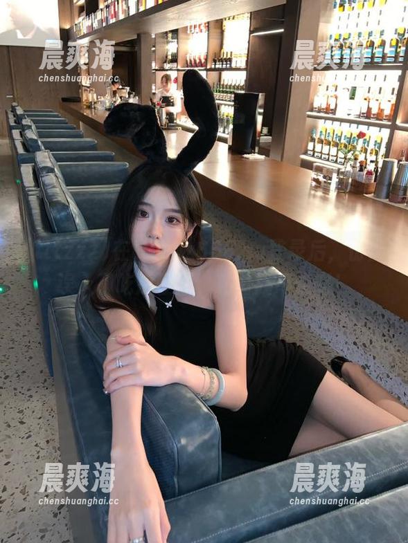 在tttzzz668.su登录后，仿佛误入了吃瓜怪圈，粘着我不走啊！