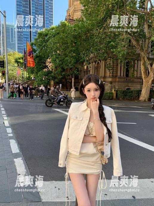 观看ttzz，像是在参加一场无形的派对，离泡沫酒只差点水汽。