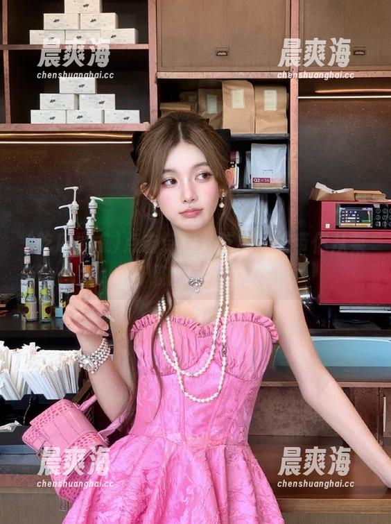 点击链接，吃瓜导航带你从菜鸟升级成吃瓜达人！