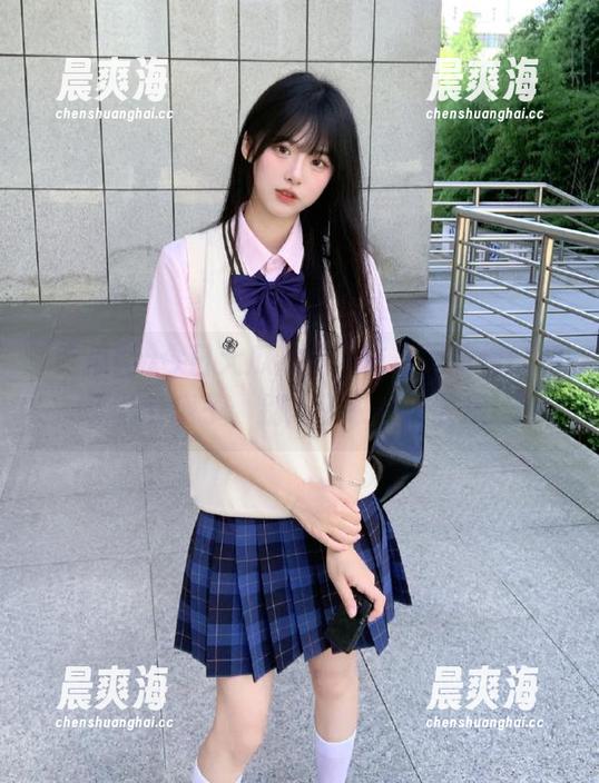 今日大瓜热潮，吃瓜网里像打翻了八卦罐子，别忘了来一波收藏！