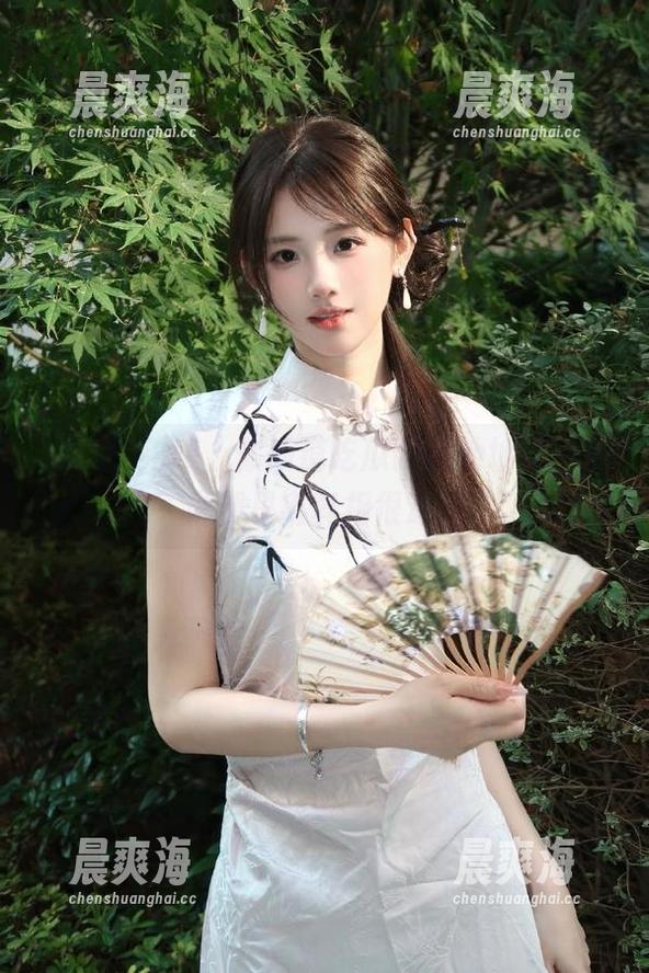 喂，你知道吃瓜网的地址吗？听说那里离真相很近！