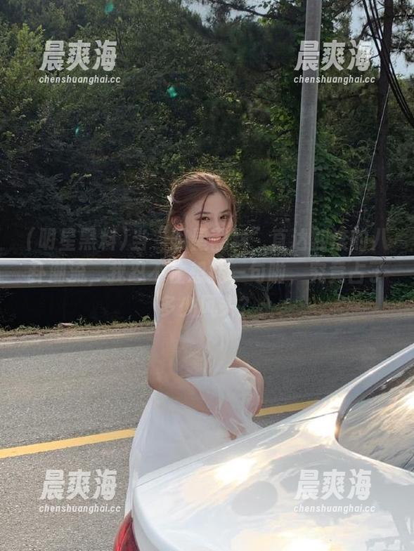 当“明星黑料”直达翻滚的八卦潮流，我忍不住想插一句啦，究竟占了多少风头？
