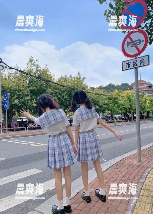 “每日吃瓜”网站：黑料就像薯片，一不小心就停不下来！