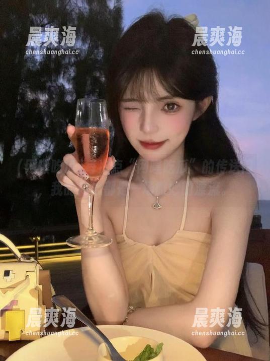 每次点“网曝吃瓜”的传送门，我的内心都是一场微妙的漂流。