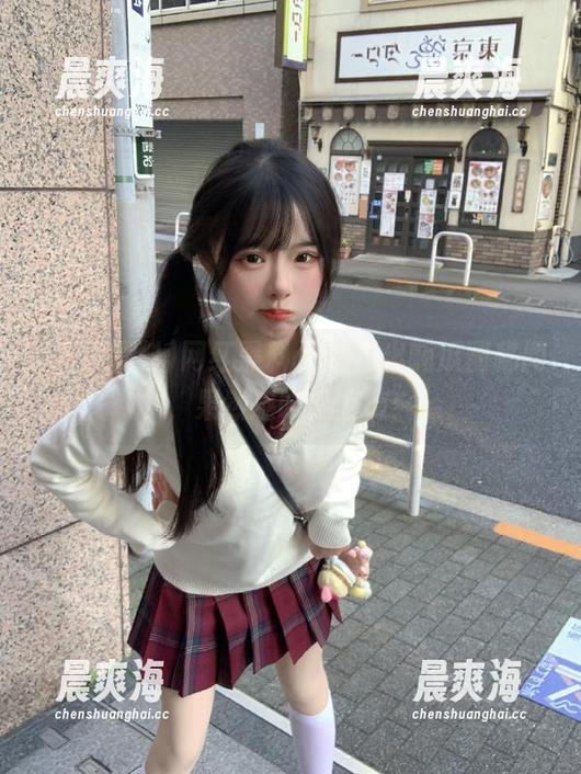 网红黑料app爆出嗨瓜圈秘闻，果然越吃越上瘾！