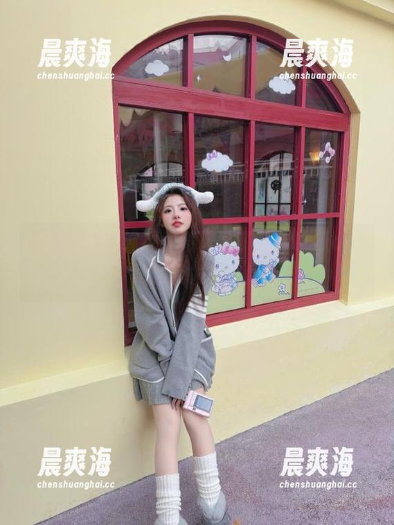 纯属好奇下载了黑料吃瓜app，结果我发现了啥？