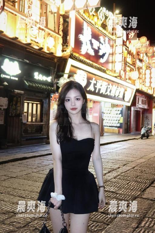 最新大瓜飞速在线，黑料社这次交的不止是朋友……周边速递！