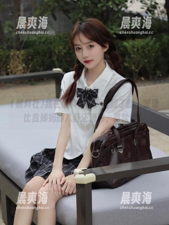 我在黑料社网页里翻了翻，发现比我姨妈的八卦还精彩，哈哈哈！