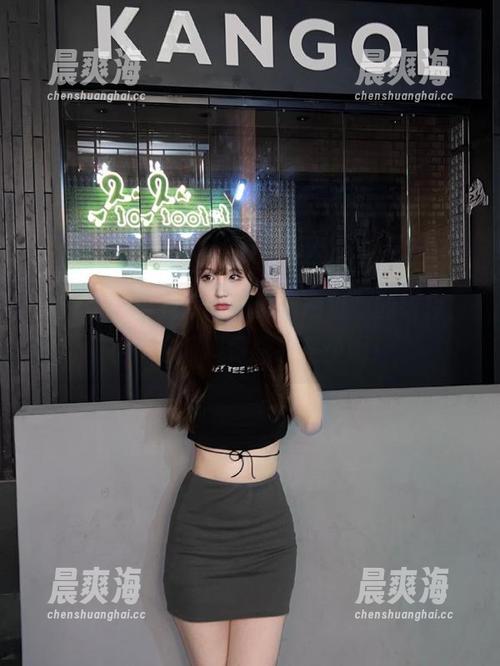 我点开“黑料网址”的链接，哇，这波料得脑补多少啊！