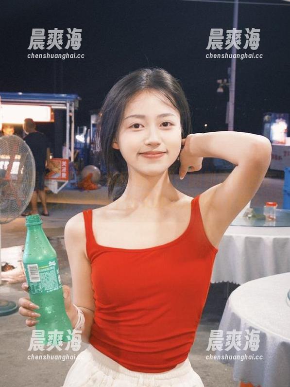 黑料网曝首页：翻到这种正能量图片，我的午饭又该改成沙拉了喔？